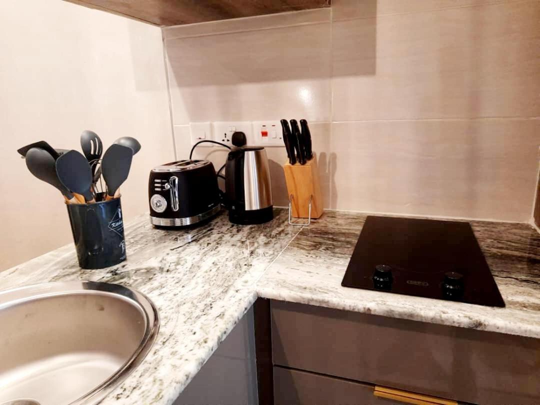 Instahomes By Tru - Garden Suites Blantyre Bagian luar foto